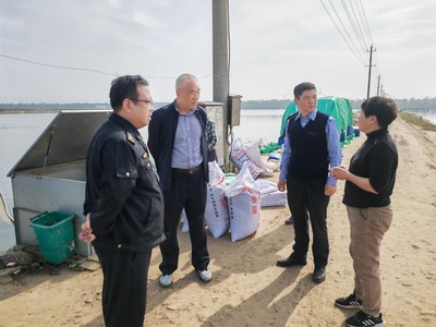 鹽城市農(nóng)業(yè)農(nóng)村局 工作動態(tài) 省漁業(yè)執(zhí)法監(jiān)督中心來我市開展水產(chǎn)養(yǎng)殖和水野保護(hù)執(zhí)法檢查